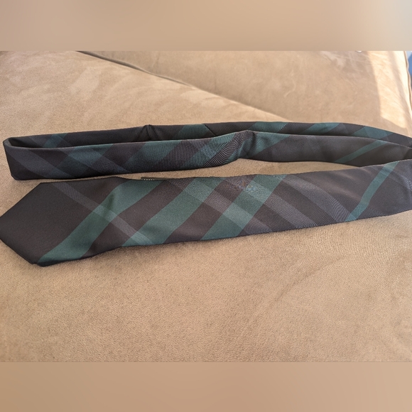 Burberry Silk Check Tie - Picture 4 of 8